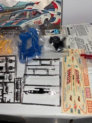 VINTAGE ORIGINAL MPC 1/25 SCALE 1972 COLOR ME GONE CHALLENGER KIT SEALED INSIDE