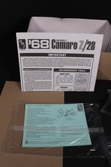 AMT 1968 Chevrolet Camaro Z/28 1/25 Model Kit 2 In 1 Open Box Sealed Parts (g2)
