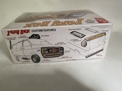 AMT Chevy Custom Van Foxy Box Retro Deluxe Plastic Model Kit Sealed Box