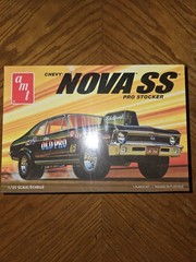 AMT 1972 Chevy Nova SS Pro Stocker 1:25 Scale Model Car Kit