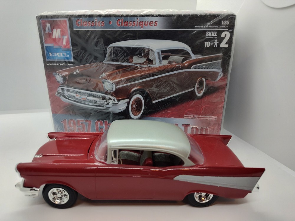 AMT Ertl 31543 1/25 Scale 1957 Chevy Hard Top Plastic Model Kit Assembled