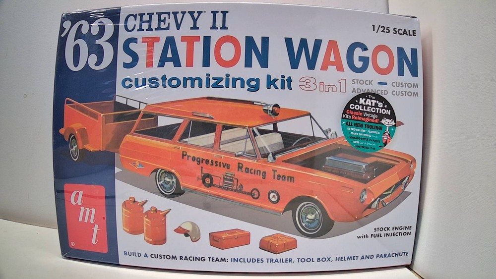AMT 1963 63 Chevy II Station Wagon w/ Trailer 1/25 Scale Plastic Model # 1201