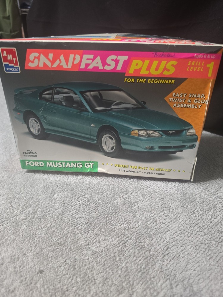 Vintage SNAP FAST PLUS Beginner FORD MUSTANG GT. Rare1994 AMT ERTL Complete. NIB