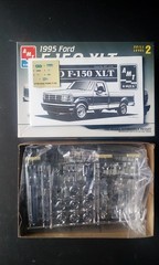 AMT 1995 FORD F-150 XLT Pickup Truck Model Kit RARE #6106 NIOB FS Parts 1:25