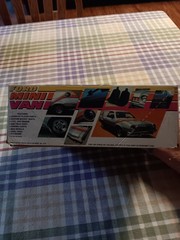 Mpc. Ford Mini Van Model Kit