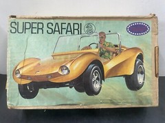 Revell Super Safari Dune Buggy Club kit 1:25 McM