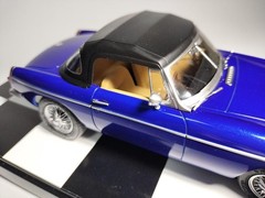 Aoshima 1/24 MGB BGB MK2 Model Car Kit Unassembled Collectible