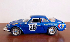Burago 1:16 Model of Car Auto Renault Alpine A110-1600S Rallye Marrakech 1971