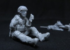 Hobby Fan HF770 1/35 U.S. Green Beret with Javelin missile & Dog Resin Kit Set
