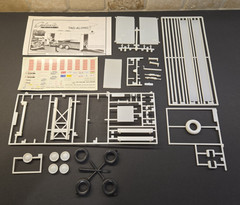Galaxie Limited, 21 Foot Tag-Along Trailer, 1:24/1:25,Slightly Started, Complete