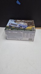 Revell Ford Bronco 1/25 Scale Plastic Model Car Kit 85-4320 New Sealed