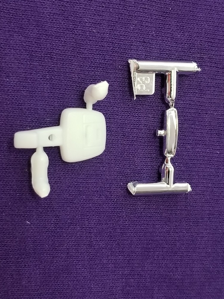 2021 Dodge Charger Hellcat OVERHEAD CONSOLE & MIRROR from 1:25 AMT Model Kit