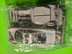 1993 JAGUAR XJ220 COUPE MODEL KIT 1/25 SCALE AMT ERTL NEW IN OPEN BOX COOL LOOK!