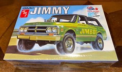 AMT 1/25 Scale AMT1219 1972 GMC Jimmy Model Kit new sesled