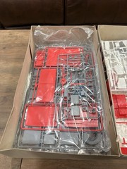Revell Schlingmann Unimog RW1 1:24 Plastic Model Kit Red/White 7505