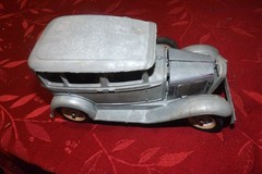 HUBLEY FORD 4 DOOR SEDAN 2 METAL MODEL KITS HOT ROD PARTS REPAIR 1:20 JUNKYARD