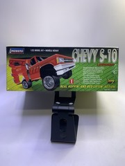 🔥1999 Sealed Lindberg Chevy S-10 Build N’ Play 1/22 Scale Model Kit No. 73031