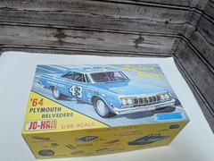 Jo-han ’64 Plymouth Belvedere Richard Petty Model Kit 1/25 Scale