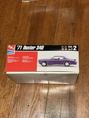 AMT 1971 Plymouth Duster 340 Mopar Model Kit #8437 1:25 NEW OPEN BOX