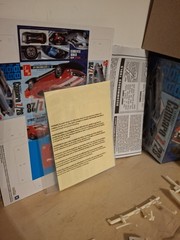 AMT ’68 Chevrolet Camaro Z/28 2 in 1 Customizing 1:25 Model Kit, Partially Toge