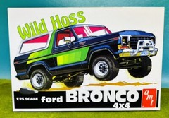 AMT 1978 Ford Bronco Wild Hoss 4×4 1:25 Scale Model Kit Open Complete