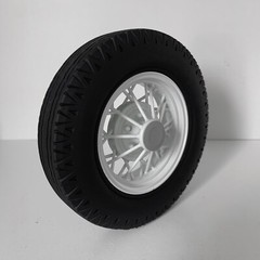 1:8 Set Of Four 17” Traditional Wire Wheel and Tires. V8 Logo Caps Included
