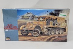 8 Ton Half Track German Army 1/72 Scale Hasegawa Hobby Kit New Sealed