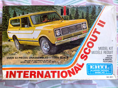 *VINTAGE *FACTORY-SEALED ERTL INTERNATIONAL SCOUT II SPORTY SUV KIT **NIB *L@@K!