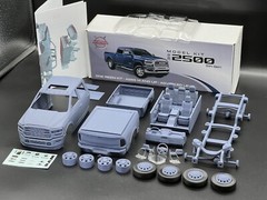 1:25 RAM 2500 5th Gen 2019 Resin Model Kit Clear Parts Rubber Tires and Decals