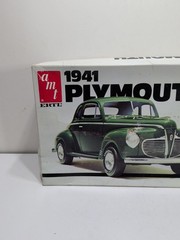 ✨VINTAGE✨ AMT 1941 PLYMOUTH COUPE 2n1 1/25 Model Car Kit