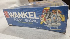 Vintage AMT Wankel Rotary Engine 1/4 Scale Plastic Model Kit Factory Sealed