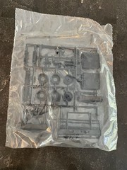 ERTL Peterbilt 359 Conventional 1:25 Scale Diecast Metal Model Kit