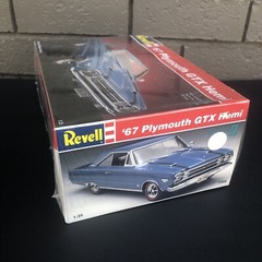 Vintage 1/25 REVELL ’67 PLYMOUTH GTX HEMI NEW OLD STOCK FACTORY SEALED 1994