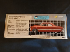 Model Kit 1949 Ford Coupe 2n1 Kit AMT 1:25