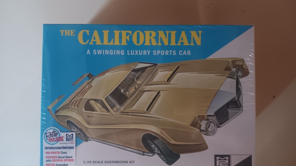 SKILL 2 MODEL KIT 1968 OLDSMOBILE TORONADO CUSTOM CALIFORNIAN 1/25 BY MPC MPC942