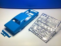 MPC NASCAR SERIES Richard Petty Plymouth Roadrunner MODEL KIT JUNKYARD LOT