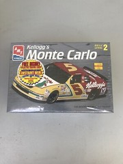 AMT/ERTL Kellogg’s Monte Carlo #5 Model Car Kit 8187 SEALED 1:25 1995