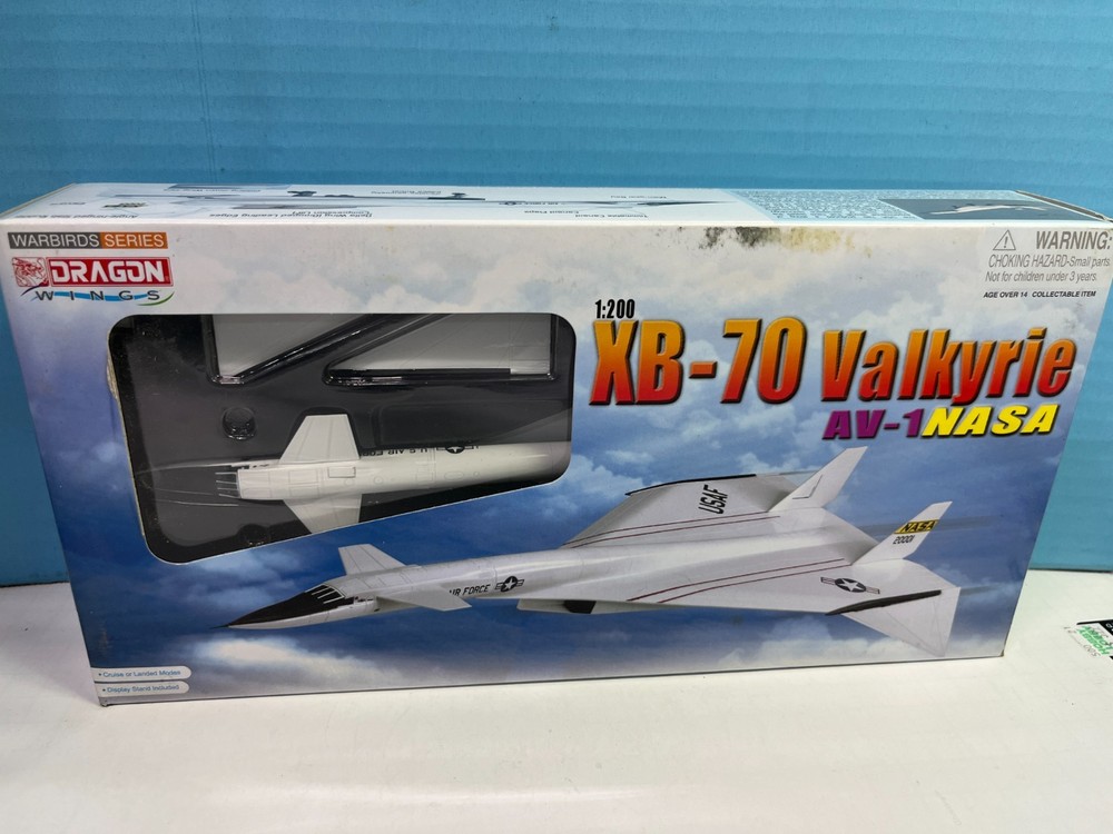 1:200 DRAGON WINGS WARBIRD SERIES MILITARY USA XB-70 VALKYRIE AV1 NASA SEALED CO