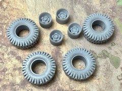 1/24 Scale: 15-Inch “5-Spoke Steel” Wheels W/ Huge 35-inch Mud Tires. Resin