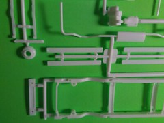 AMT 77 1977 Ford Van Surfer Econoline E150 1/25 frame chassis axle rear end