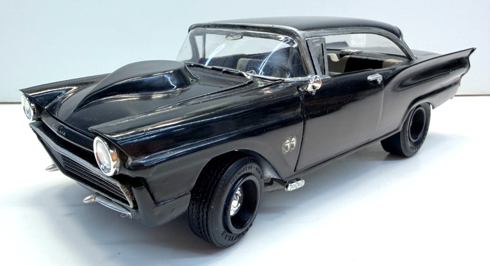 AMT 1:25 Scale 1957 Ford Custom Sedan Race Car Klaver Collection Built Model