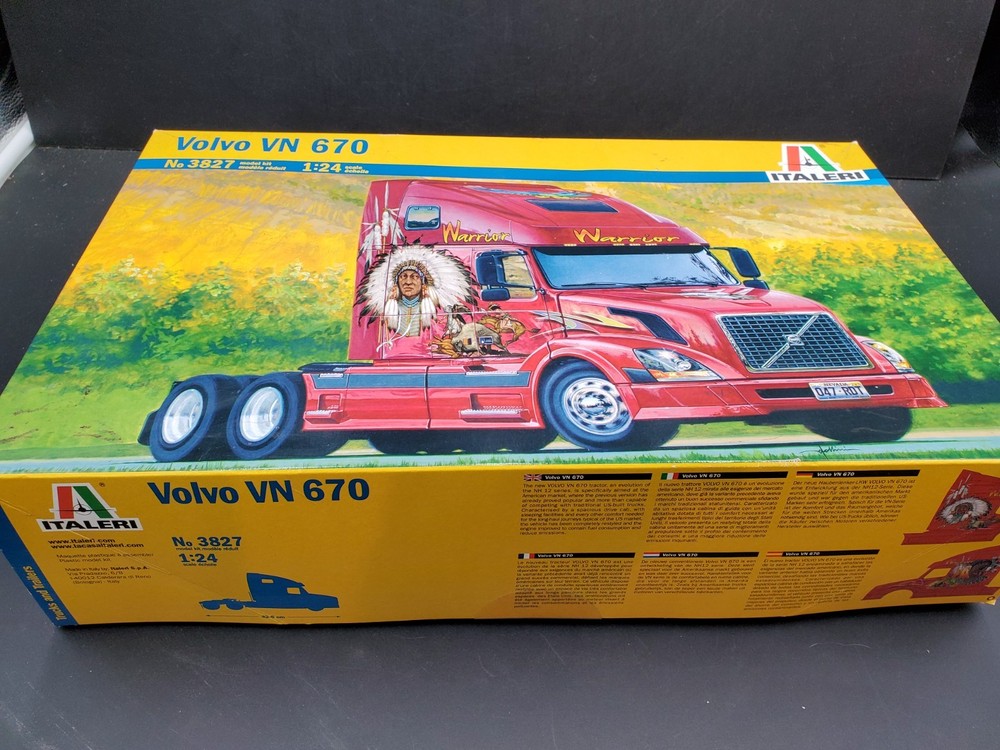Italeri 1:24 Volvo VN 670 Truck Plastic Model Kit Unassembled 3827