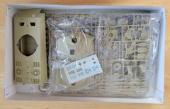 NICHIMO 1:35 SCALE WORLD WIDE MEMORIAL TANKS-TIGER II-PREOWNED *VINTAGE*