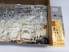 AMT 1:25 Scale Peterbilt California Hauler 359 Semi Truck Sealed Inside Model