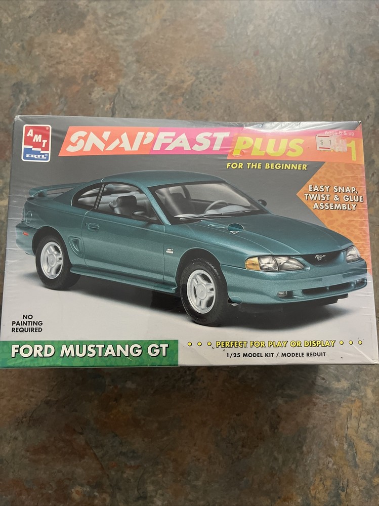Ford Mustang GT SnapFast Plus AMT 1:25 Model Kit # 6784 ~ Sealed Box