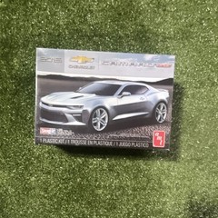 AMT Snap Kit 1:25 2016 Chevrolet Camaro SS Plastic Model Kit Unassembled