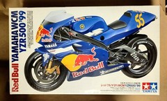 TAMIYA Yamaha WCM YZR500 ‘99 RedBull 1/12 Model Kit #No.76 (JP IMPORTED) SEALED)