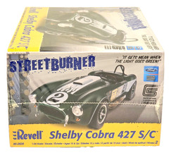 Revell Shelby Cobra 427 S/C 1:24 StreetBurner Model Car Kit 85-2828 New