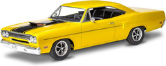 14531 ’70 Plymouth Road Runner 1:24 Scale 77-Piece Skill Level 5 Model Car Build
