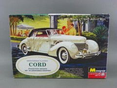 Monogram Classic Cord 1937 Phaeton Sedan 1/24 Model Partially Assembled & Photos